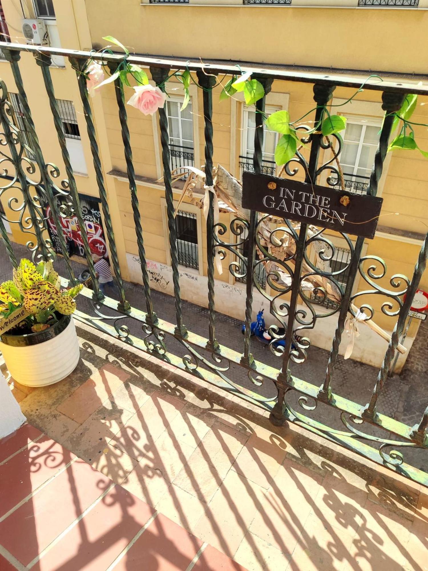 Apartment Soleado, Familiar, Alegre Y Tranquilo A Un Paseo De La Catedral Sevilla